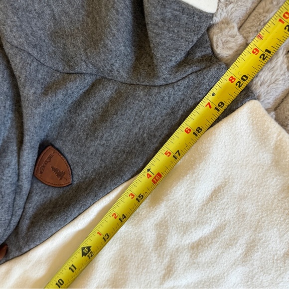 Wanakome Gray and Cream Hoodie with Leather Detail - Picture 2 of 6